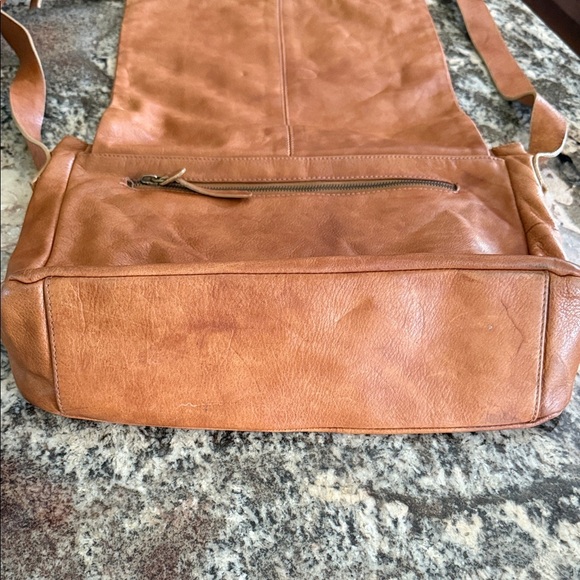 Handcrafted in Greece Tan Leather Women's Bag - Picture 5 of 6